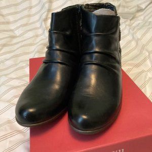 Rockport Gratasha Hardware Boot - Black